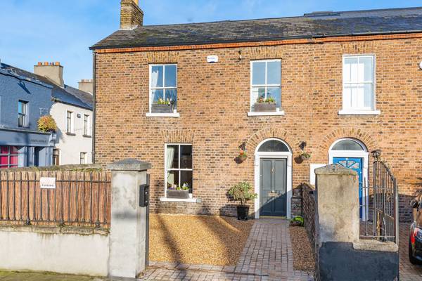 Immerse yourself in swish Bath Avenue three-bed for €975k