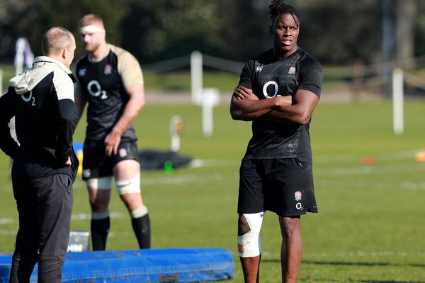 Chris Robshaw and Mario Itoje back in England’s training squad