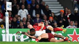England snatch vital bonus point in opening World Cup match