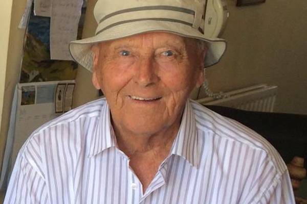 Joseph G Geary obituary: Retired accountant and still a keen golfer as he approached his 90s