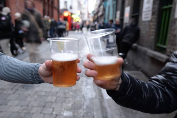 Covid-19: Government to ban takeaway pints for remainder of lockdown