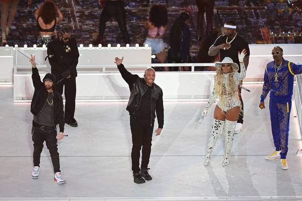 Dr Dre, Snoop Dogg and Mary J Blige headline Super Bowl halftime as Eminem takes knee