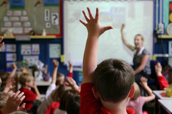 Primary school sends children home from school early due to teacher shortages