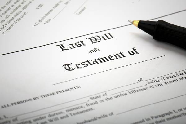How do I make a will for my family when I live abroad?