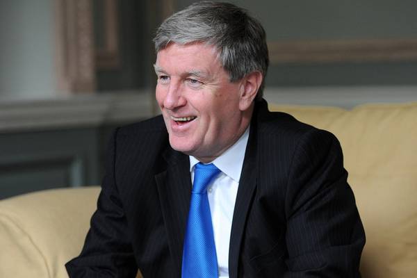 Ambassador to US warns Irish on short visas to go home