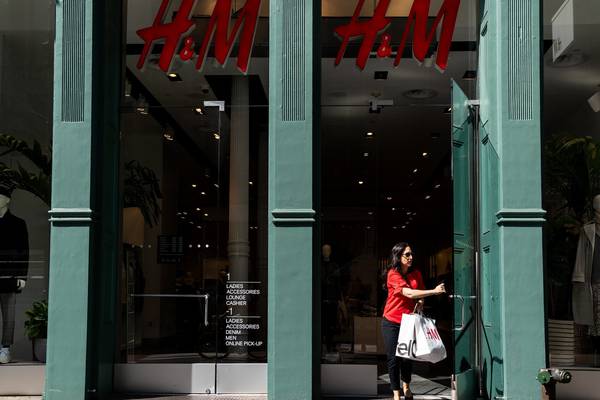 H&M boosts profit on strong summer collection