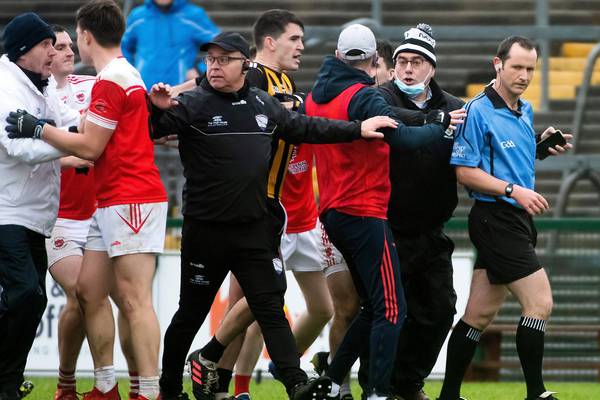 Padraig Pearses through to Connacht final amid referee controversy