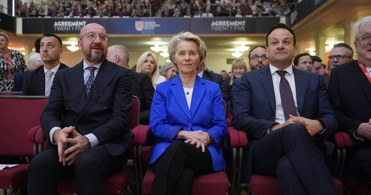 Ирландские лидеры востребованы?  Правительственные деятели связаны с высшими рабочими местами за рубежом – The Irish Times