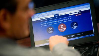 Glitch-prone Obamacare  targets enrolling Native Americans