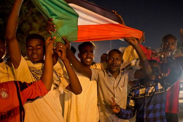 Sudan coup leader Awad Ibn Auf steps down after one day