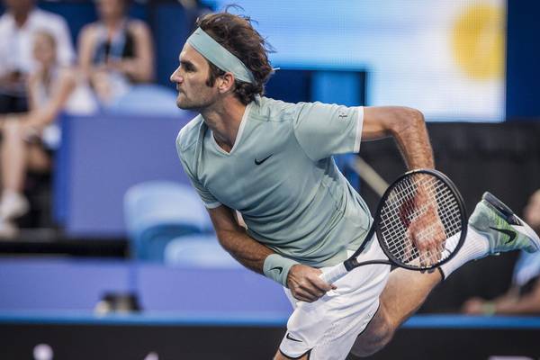 Roger Federer makes winning return in Hopman Cup