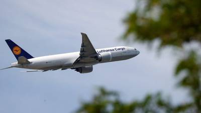 Lufthansa shareholders back €9bn bailout package