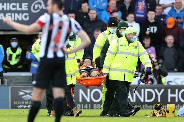 Jamie McGrath suffers hip injury and is stretchered off for St Mirren