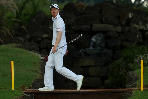 Gavin Moynihan surges into contention in Mauritius