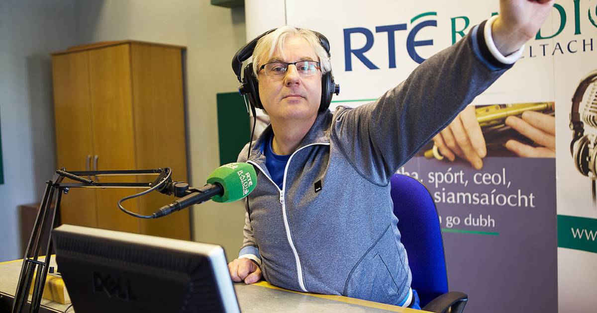 Ведущий RTÉ Raidió na Gaeltachta Ронан Мак Аодха Бхуи умер в возрасте 53 лет – The Irish Times