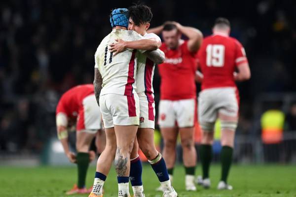 England hold off Welsh comeback for Twickenham victory