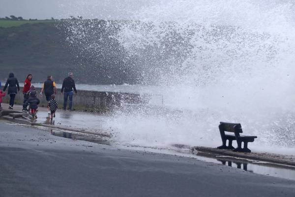 Cork residents advised to remain indoors ahead of Storm Ellen