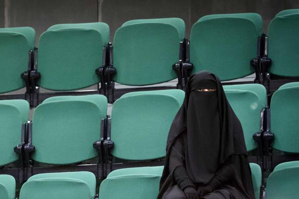 Muslim woman wearing niqab wrongly ordered to leave Dutch playground