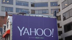 Yahoo shelves plan to spin off Alibaba stake