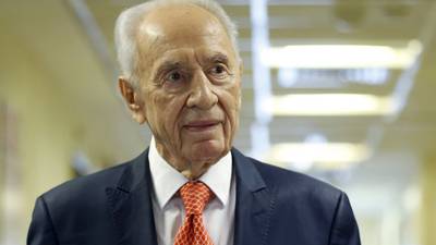 Ex-Israeli president Shimon Peres in hospital with chest pains