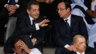 Hollande and Sarkozy refuse to fly together to South Africa ‘for puerile reasons’