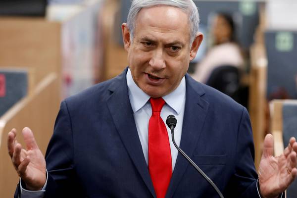 Netanyahu and Gantz agree deal for unity Israeli government