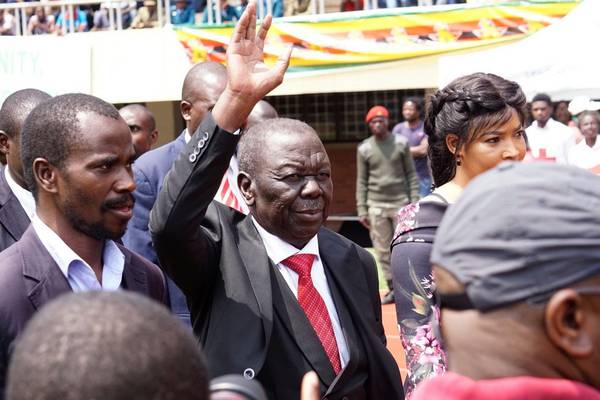 Zimbabwe opposition leader Morgan Tsvangirai dies aged 65