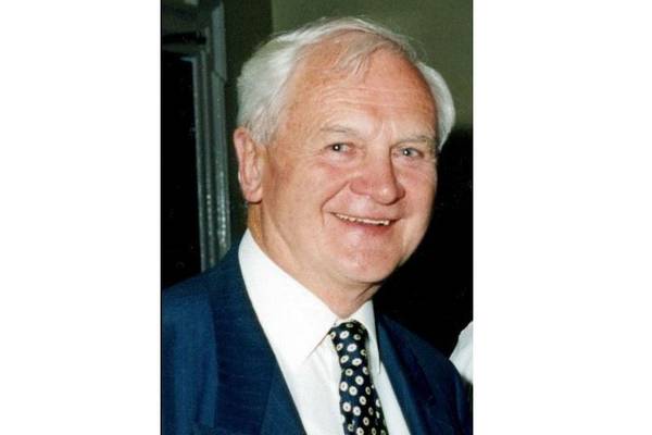 Tributes paid to Cork undertaker and businessman Val O’Connor