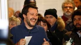 Italians queue to vote in election seen ending in political gridlock