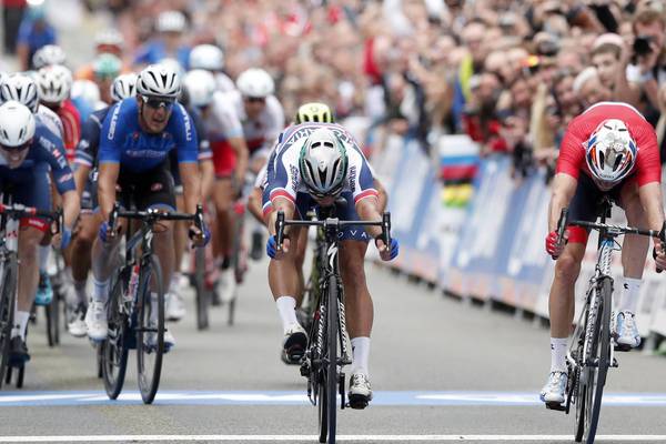 Sagan’s perfect timing delivers record third-straight title