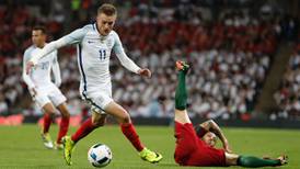 Arsène Wenger moves to snatch Jamie Vardy from Leicester