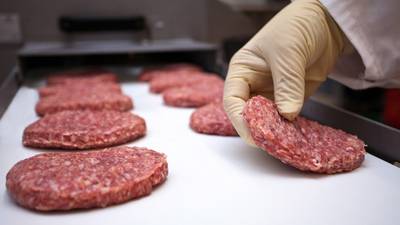 No plan for legislation to close meat plants in cases of Covid-19 outbreaks