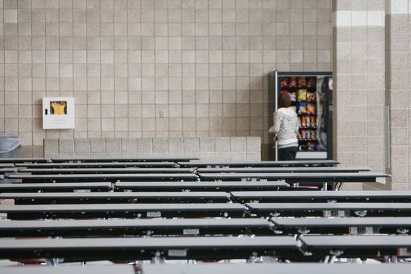 Vending machines selling junk food in schools ‘should be banned’