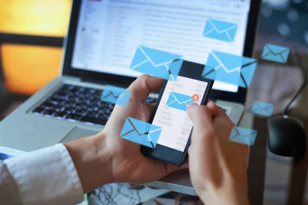 How many unread emails are in your work inbox and what does that say about you?