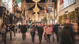 The days before Christmas are dangerous for overspending. Here’s how to avoid it