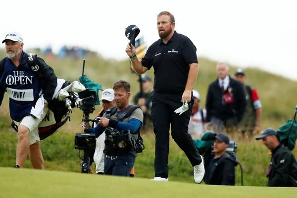 Lowry calls the shots to share halfway lead at British Open