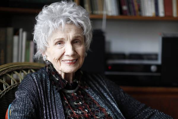 Nobel Prize winner Alice Munro dies at 92
