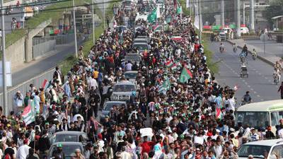 Fears for political stability as thousands of protesters march to Pakistan’s capital