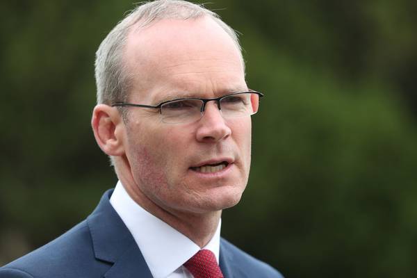 Coveney not ‘intimidatory’ when he challenged pilot, Varadkar says