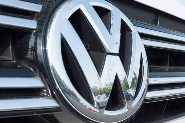 German prosecutors give VW six weeks to pay €1bn penalty