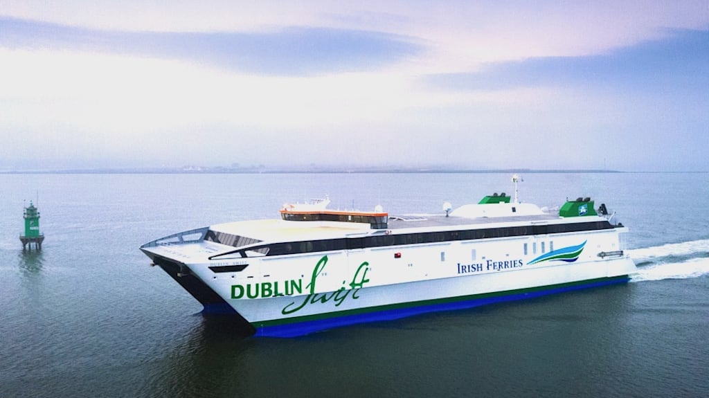 The Dublin Swift: passenger unable to travel due to lift not working.