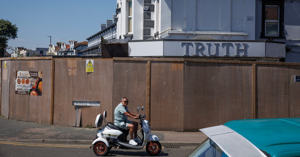 Weary Clacton repels media hordes as Jaywick shines on in Farage’s byelection stronghold