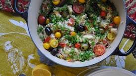 Easy paella for you and your college amigos