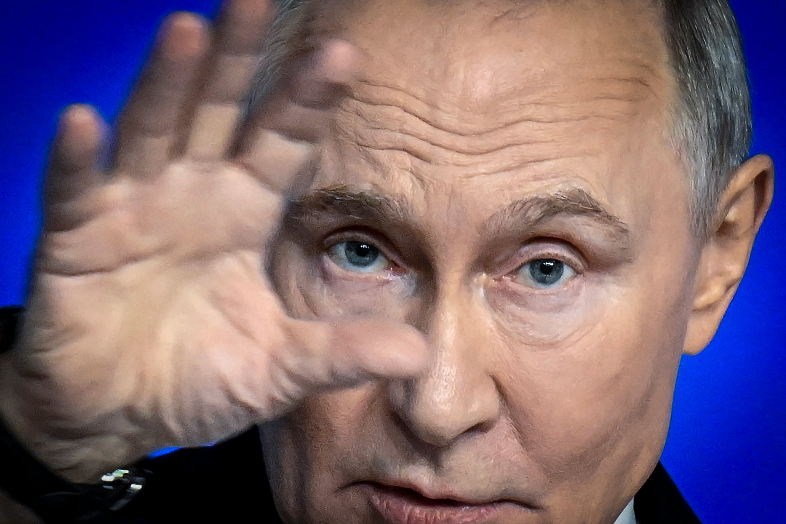 European leaders weigh direct talks with Russia to avoid being sidelined over Ukraine