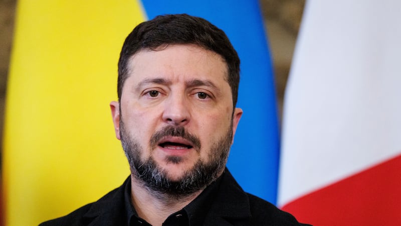 Ukrainian president Zelenskiy abandons Nato ambition ahead of peace talks