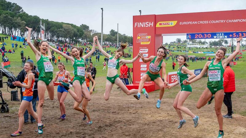 The Ireland Women’s U23 team of Eilish Flanagan, Roisin Flanagan, Stephanie Cotter, Claire Fagan, Sorcha McAllister and Fian Sweeney celebrate winning their medal. Photo: Morgan Treacy/Inpho