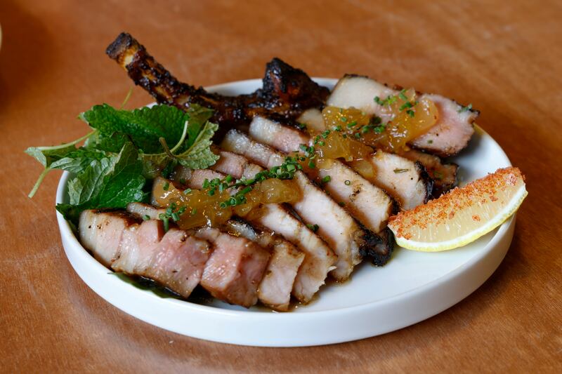 Pork chop with pineapple
