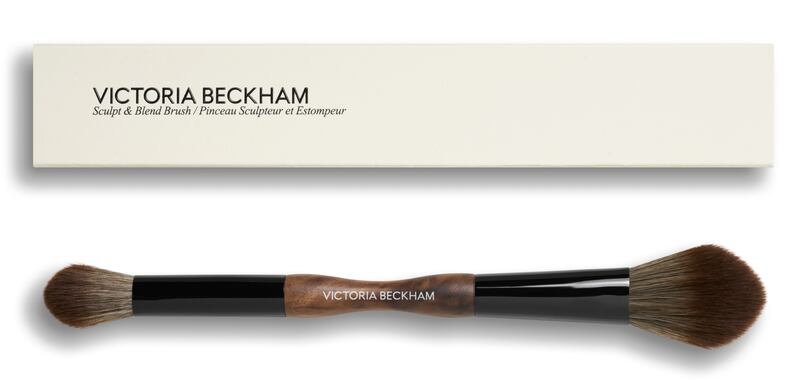 Victoria Beckham Beauty Sculpt & Blend Face Brush (€68 from Brown Thomas and victoriabeckhambeauty.com)