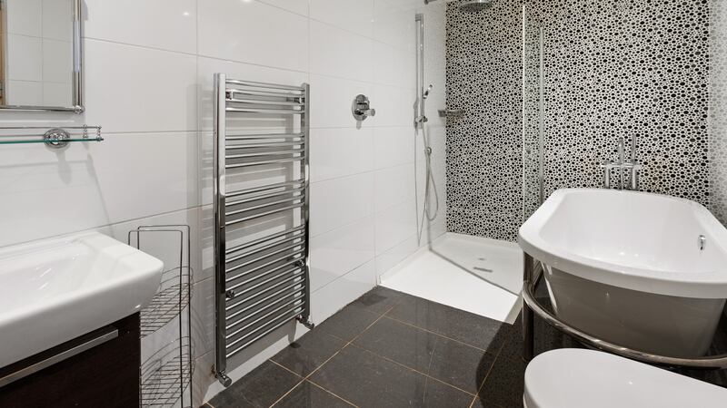 Main bathroom downstairs