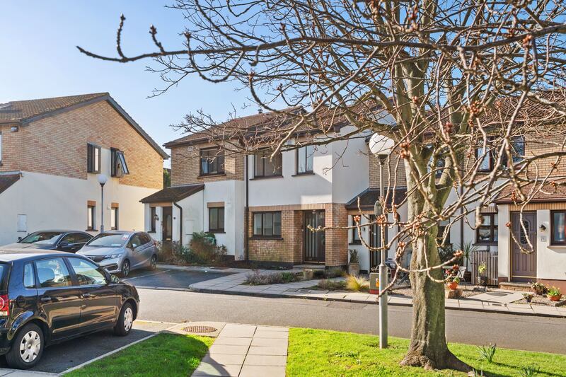 24 Arkendale Woods, Glenageary, Co Dublin